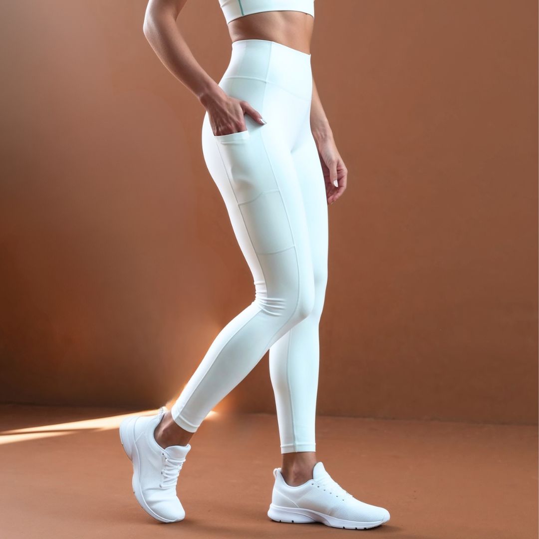 Performance Leggings with Pockets